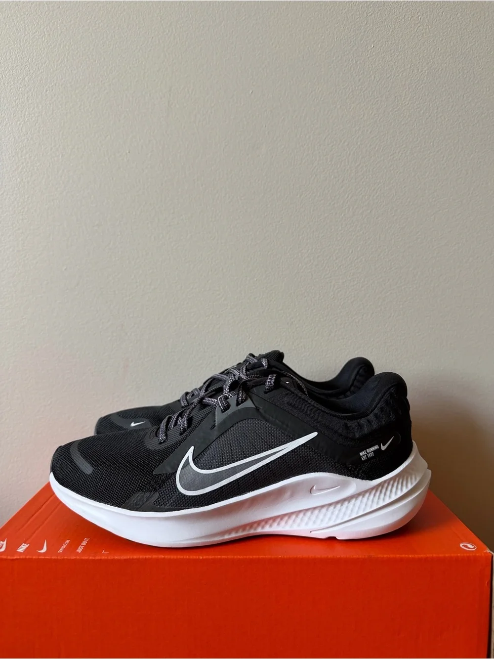Nike Quest 5 Black Iron Grey DD9291-002 Women’s Size 5
